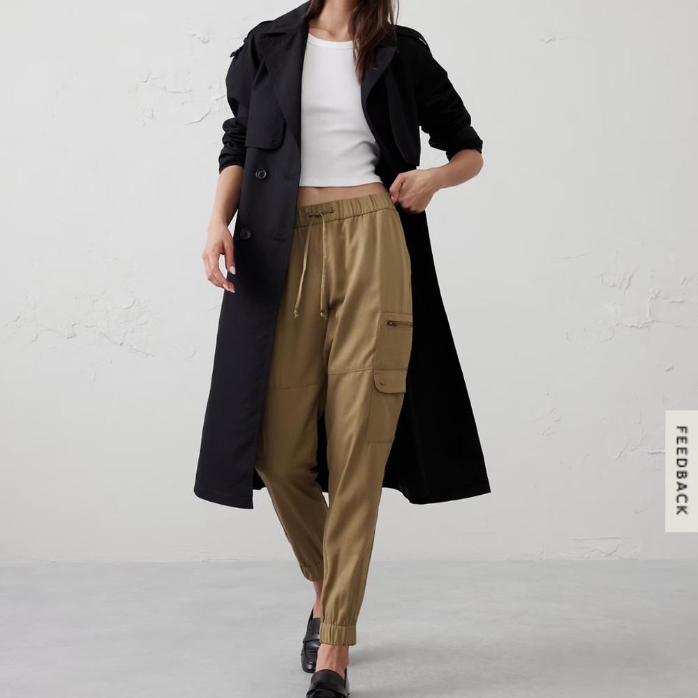 Banana Republic Tan Cargo Pants